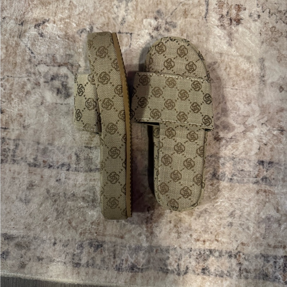 Look-a-like GUCCI sandals